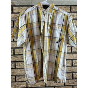 Southpole Short Sleeve Button‎ Up Shirt